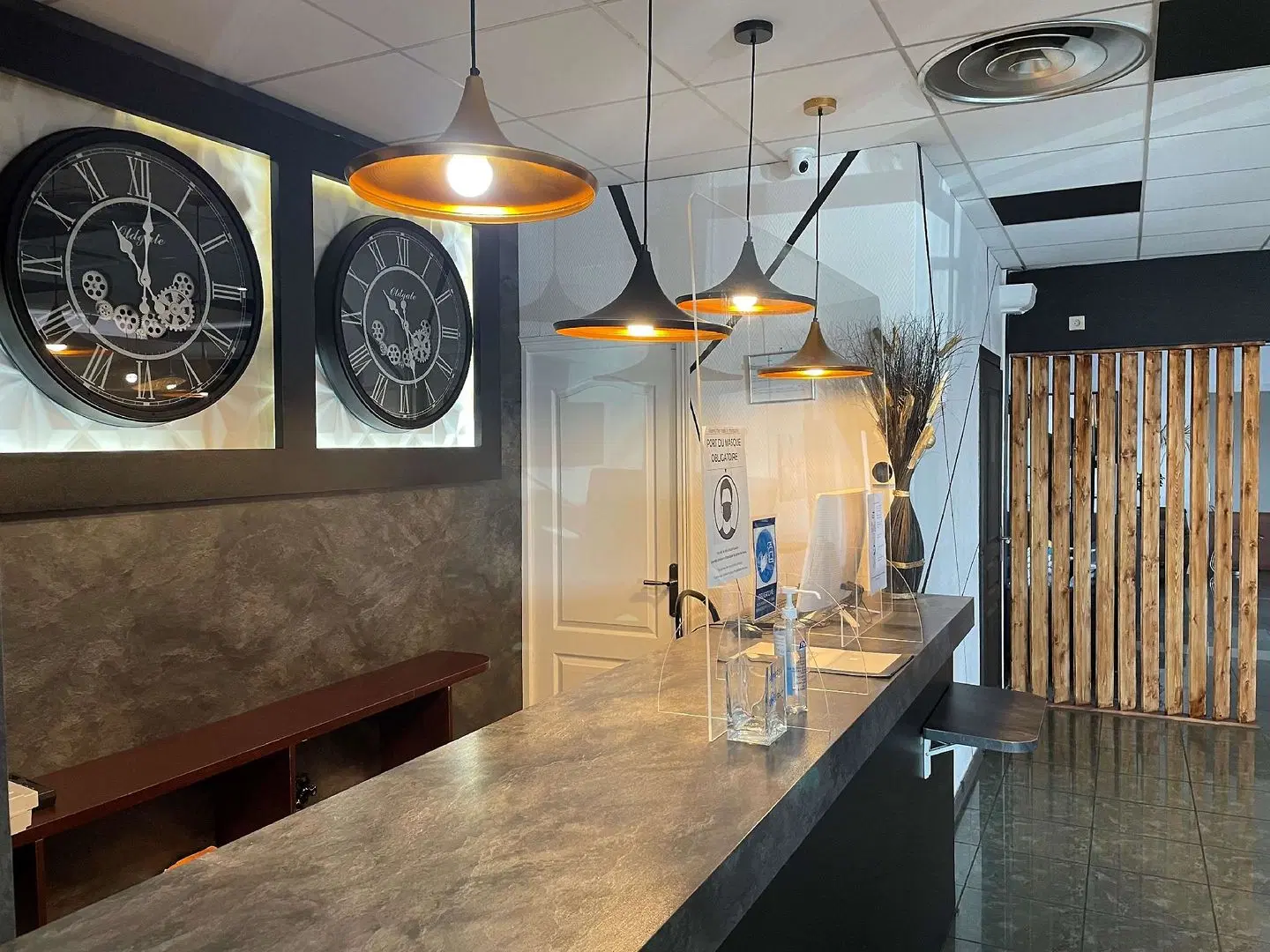 Kyriad Direct Dijon Nord Badezimmer