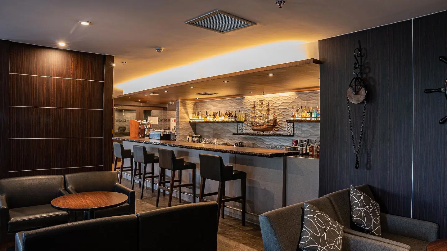 Roygent Parks Hanoi Bar