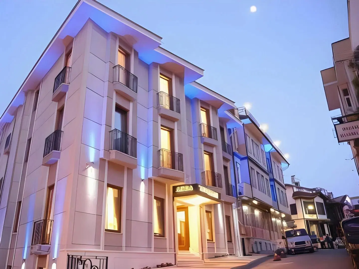 Acra Hotel EXTERIOR