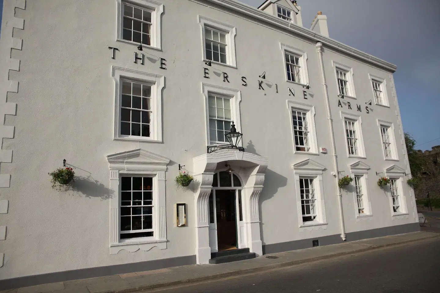 The Erskine Arms EXTERIOR
