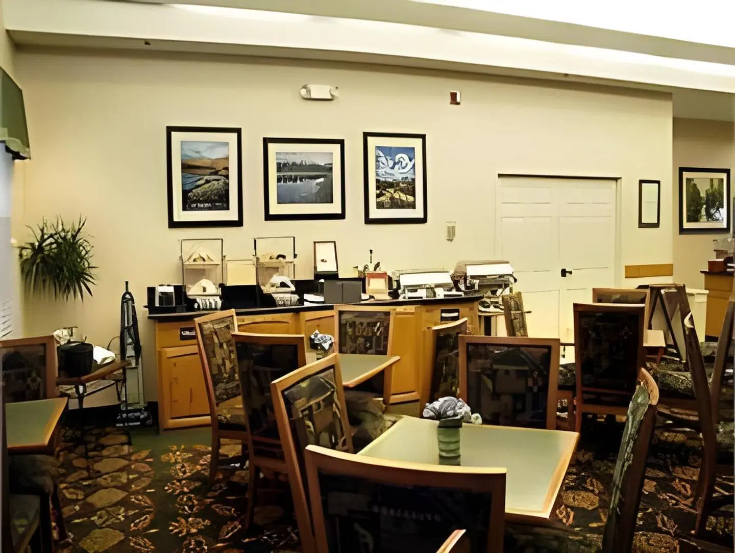 Residence Inn by Marriott Colorado Springs South Restaurant