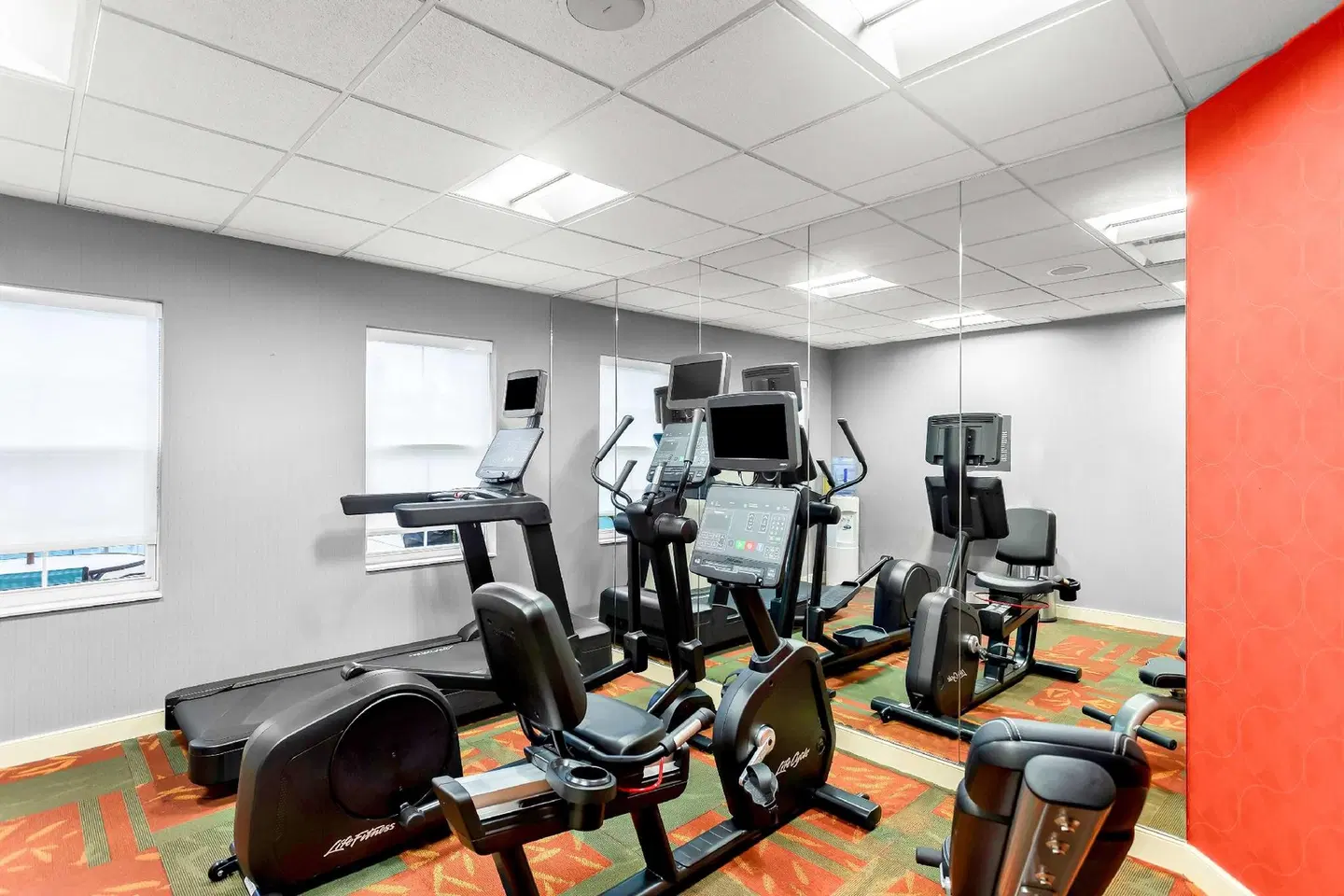 Sonesta ES Suites Charleston SPORTS_AND_LEISURE
