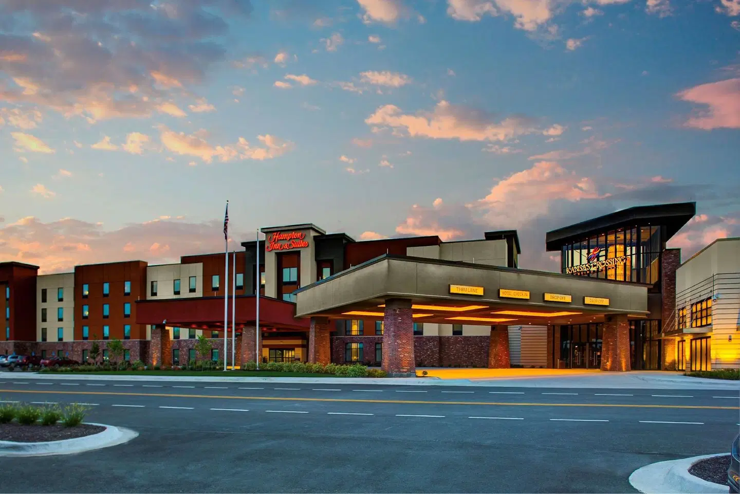 Hampton Inn & Suites Pittsburg Kansas Crossing EXTERIOR