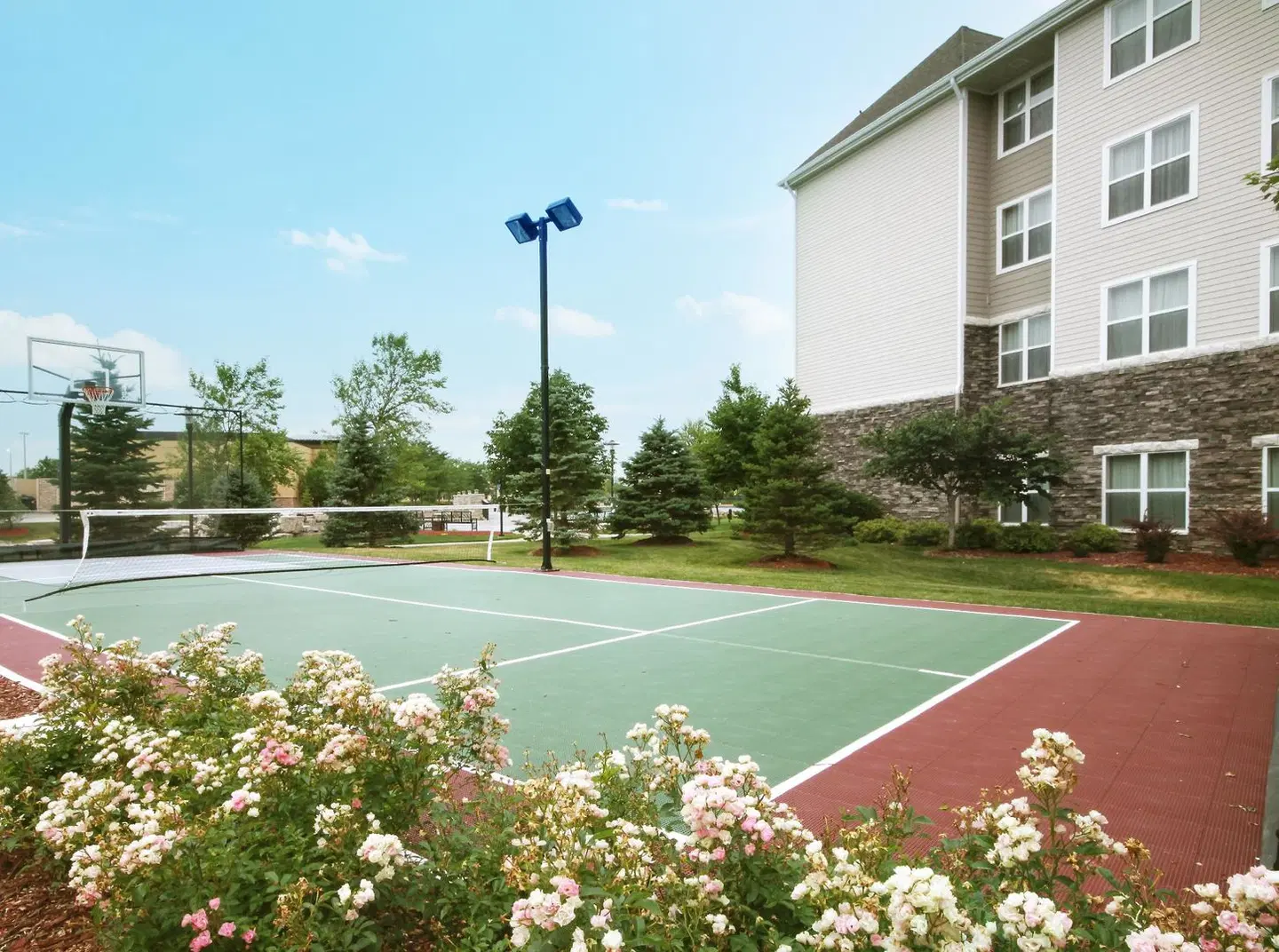 Residence Inn by Marriott Des Moines West at Jordan Creek Town Center OUTDOOR_POOL