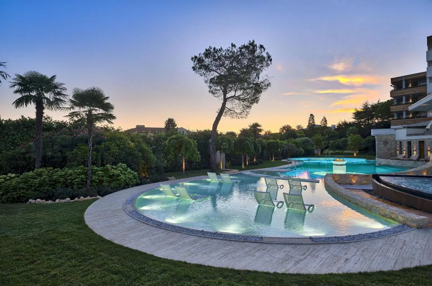Esplanade Tergesteo OUTDOOR_POOL