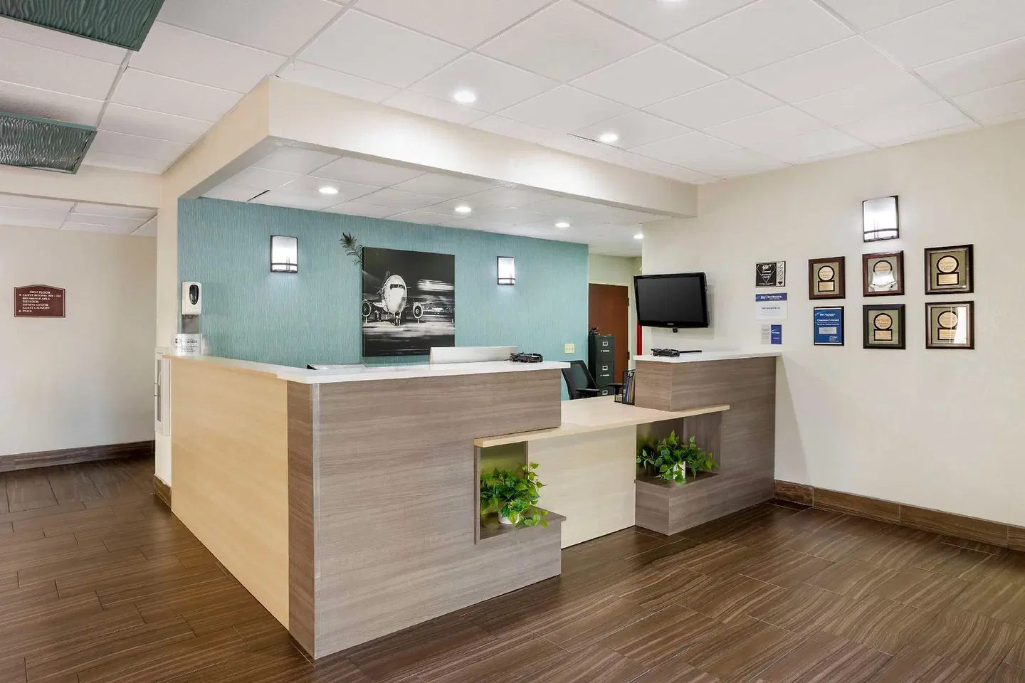 Best Western PLUS Springfield Airport LOUNGE_LOBBY