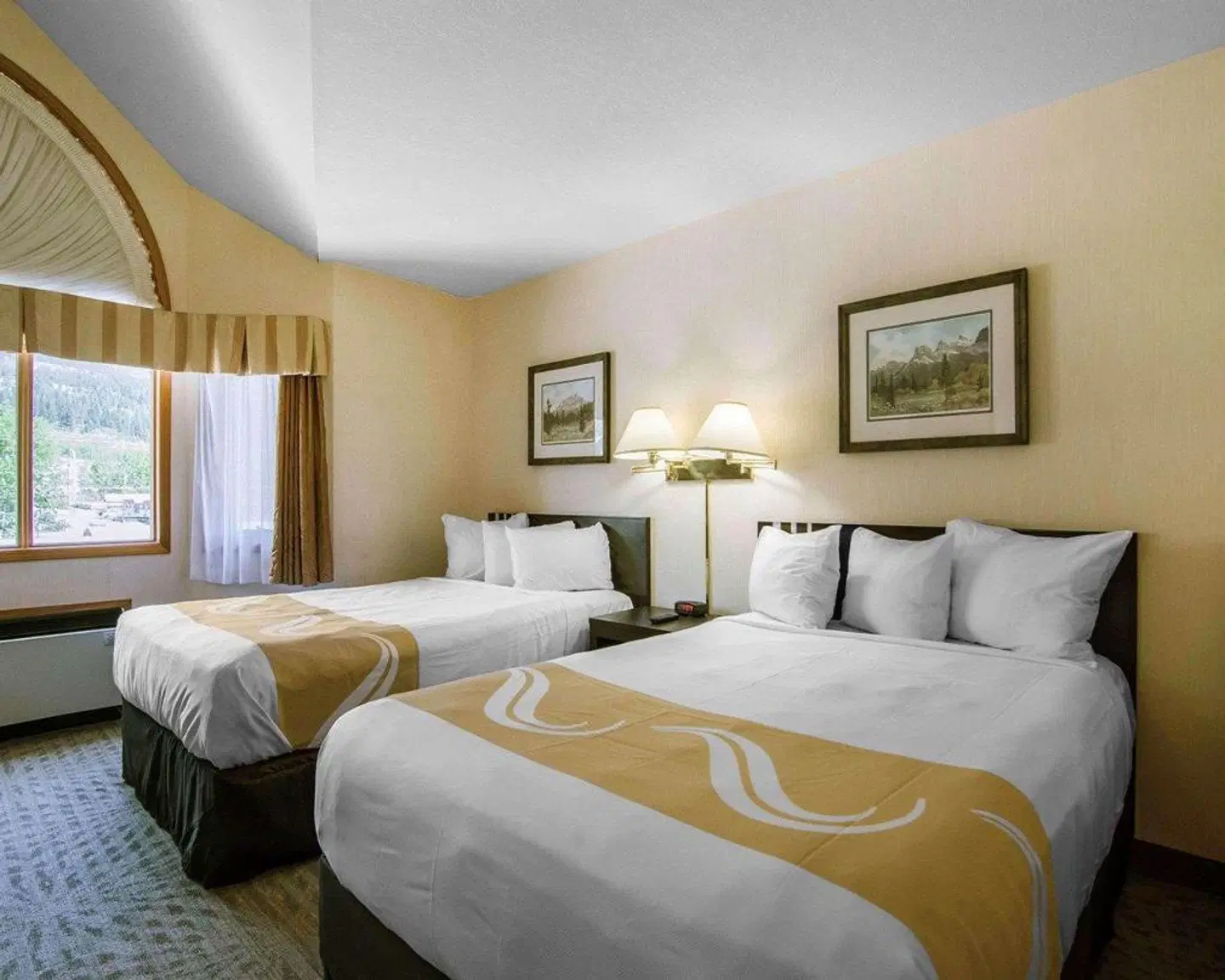 Quality Resort Chateau Canmore ROOM_EXAMPLE