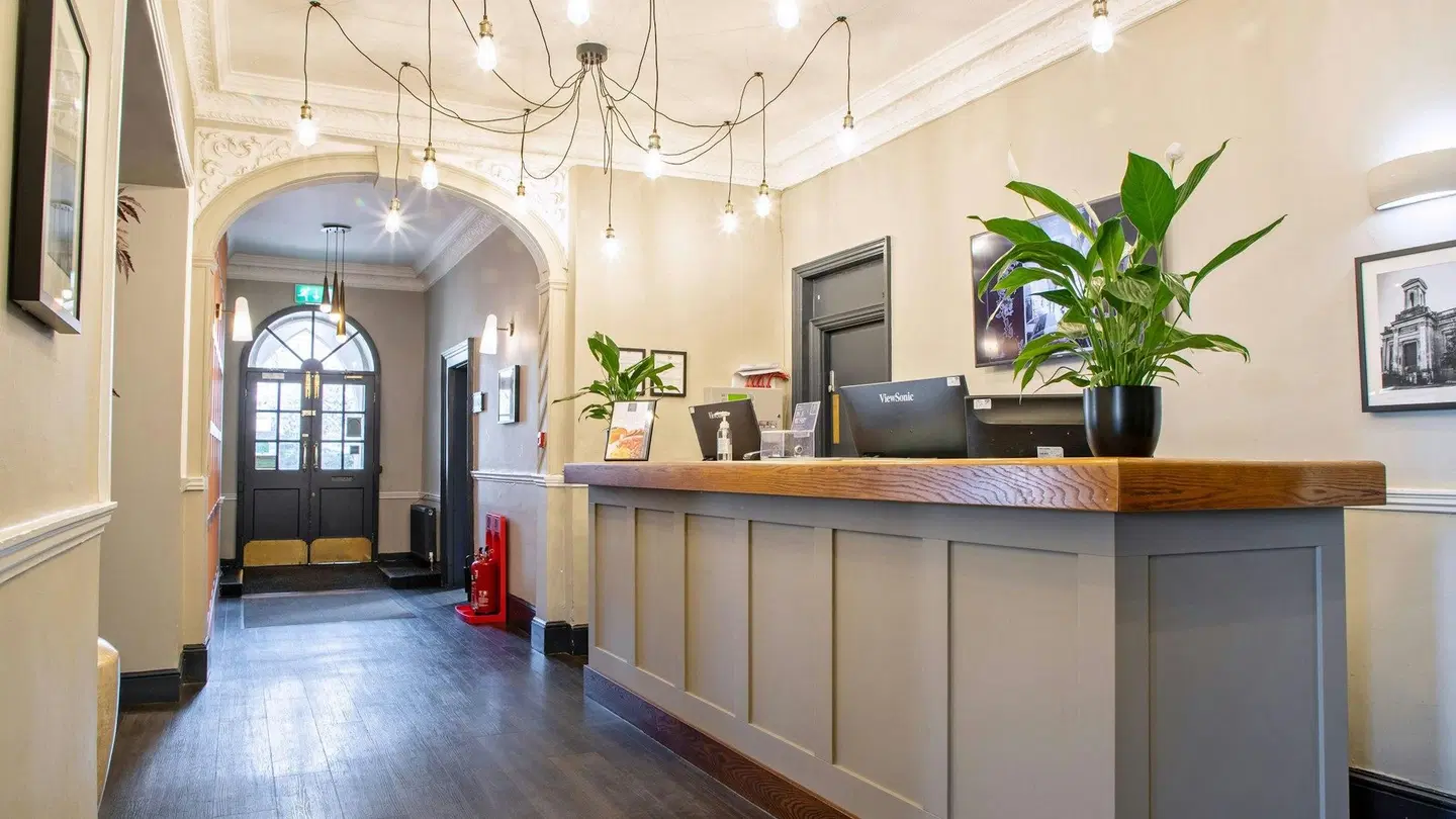 Arnos Manor LOUNGE_LOBBY
