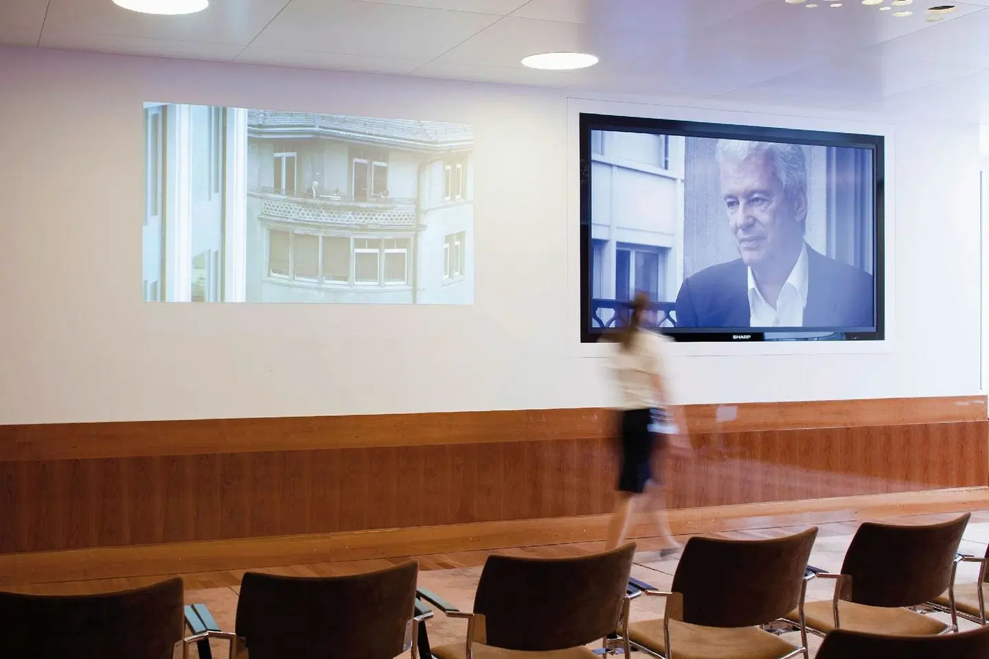 Einstein LOUNGE_LOBBY