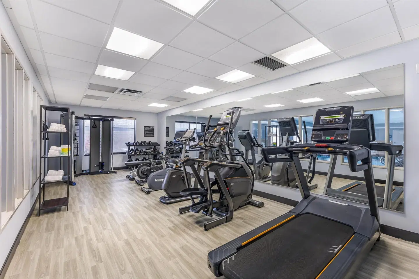 Best Western Plus Airport Inn & Suites SPORTS_AND_LEISURE