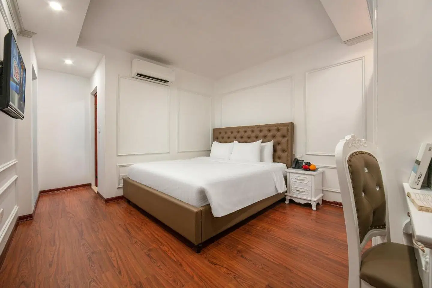 MIA HOTEL ROOM_EXAMPLE
