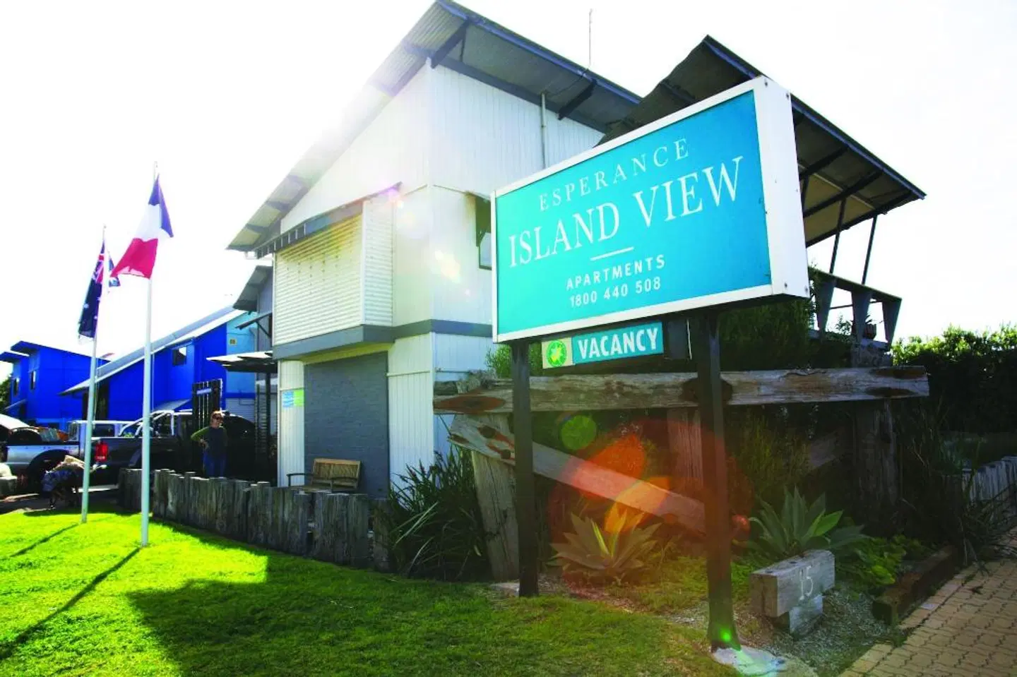 Esperance Island View Apartments EXTERIOR
