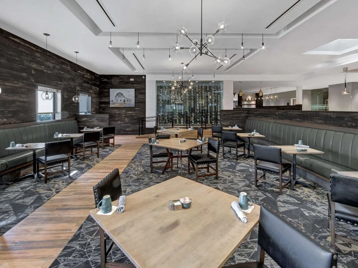 DoubleTree by Hilton Wichita Airport LOUNGE_LOBBY