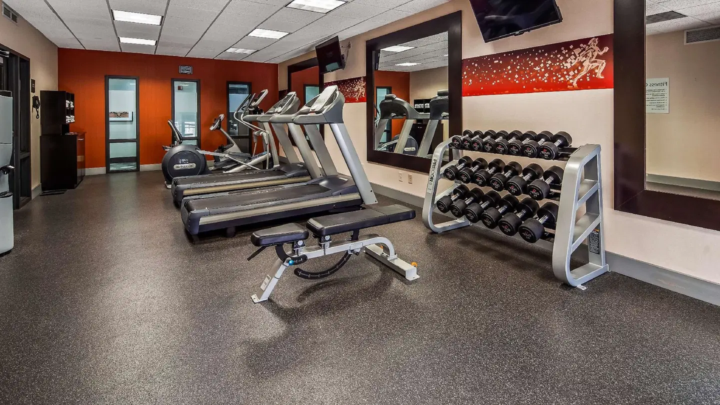 Best Western Plus Wichita West Airport Inn SPORTS_AND_LEISURE