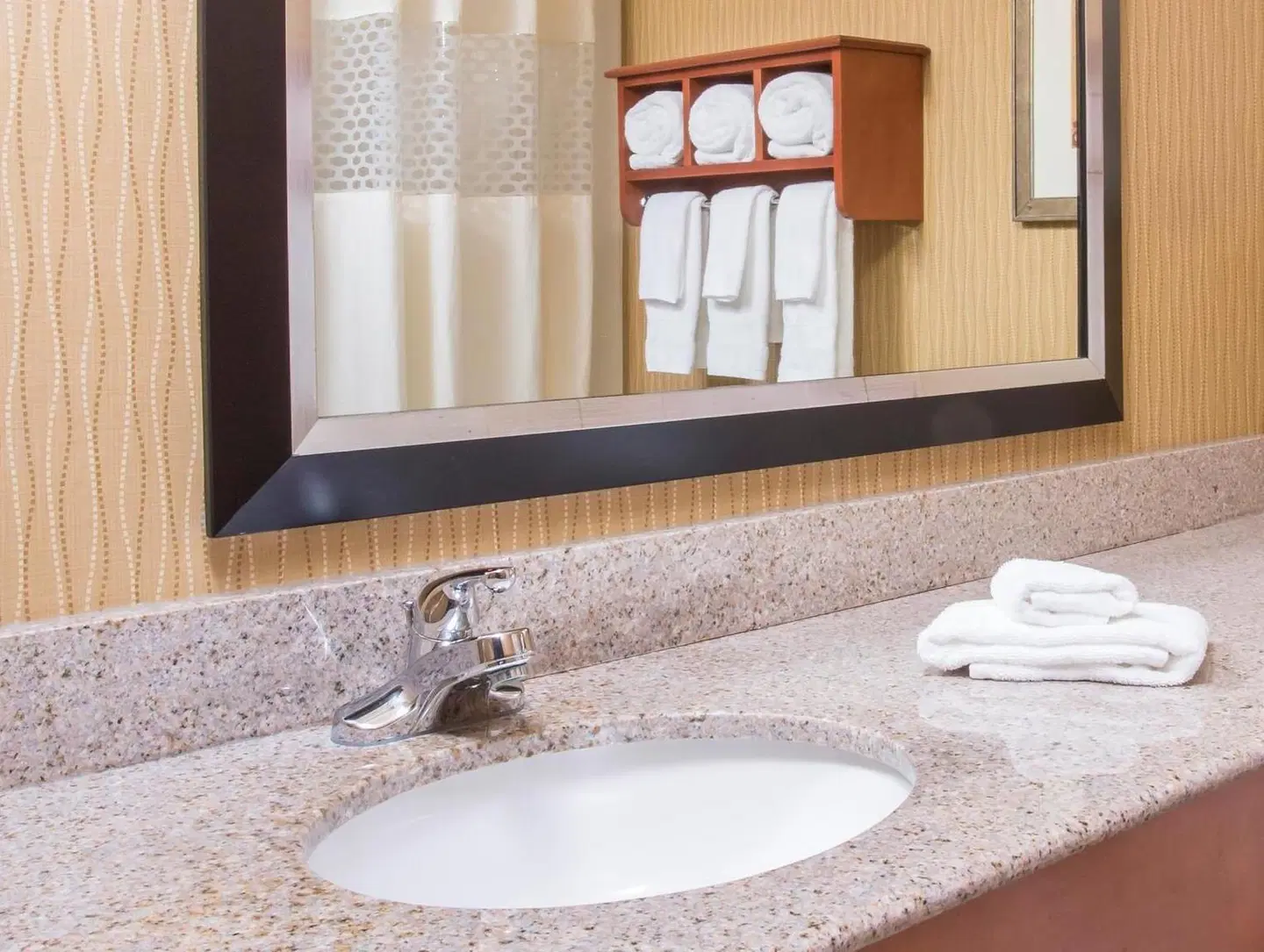 Hampton Inn Wichita East Badezimmer
