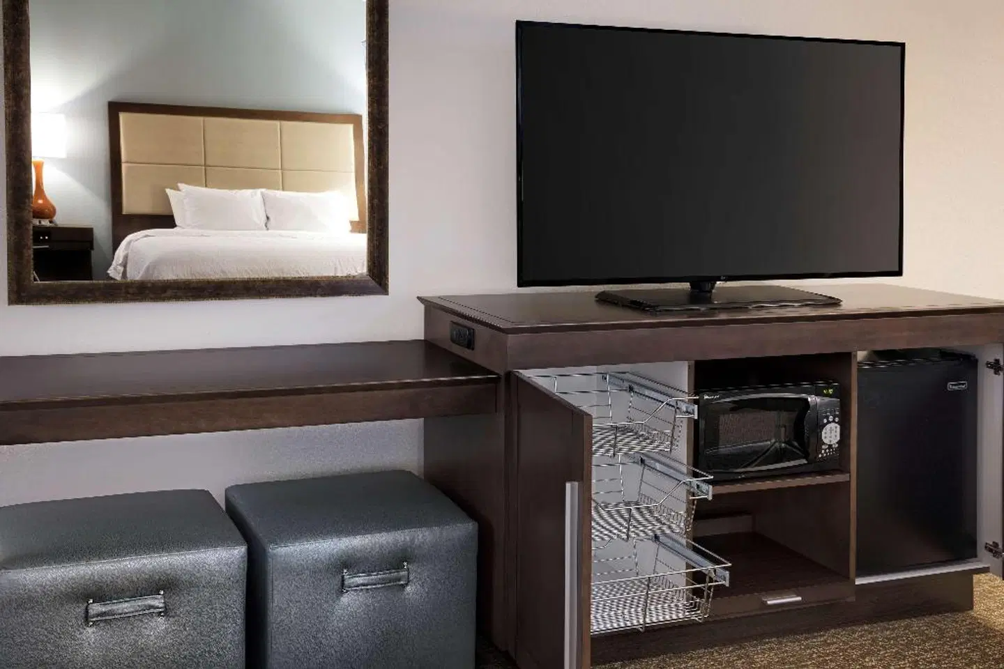 Hampton Inn West Palm Beach Central Airport ROOM_EXAMPLE