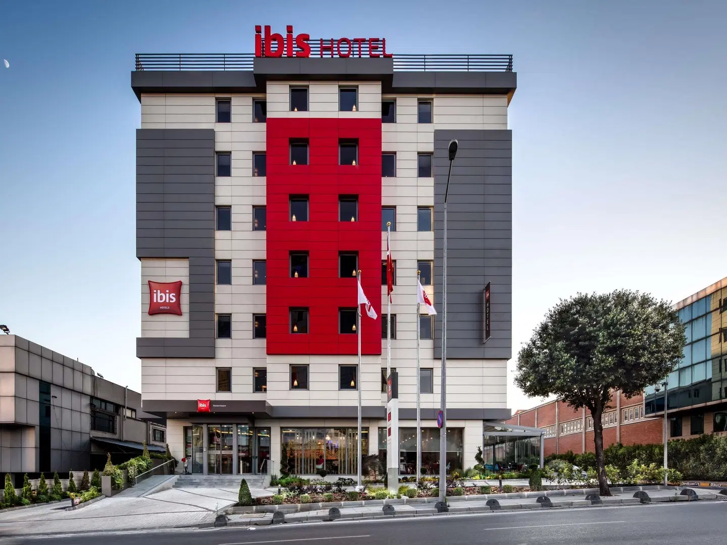ibis Istanbul West EXTERIOR