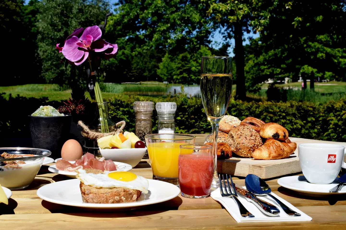 DoubleTree by Hilton Royal Parc Soestduinen Terrasse