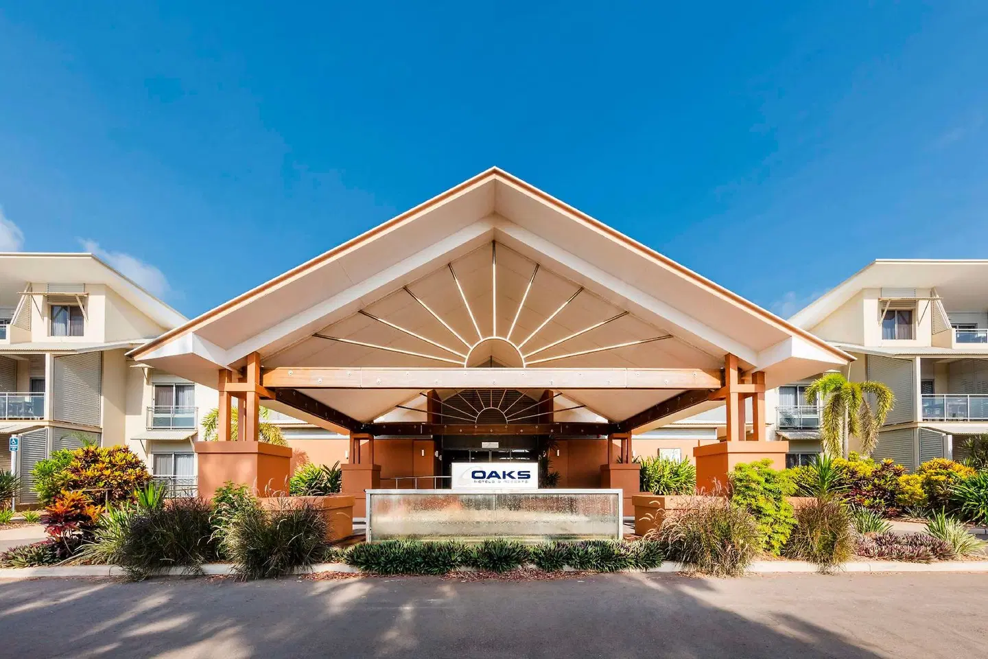 Oaks Broome Hotel EXTERIOR