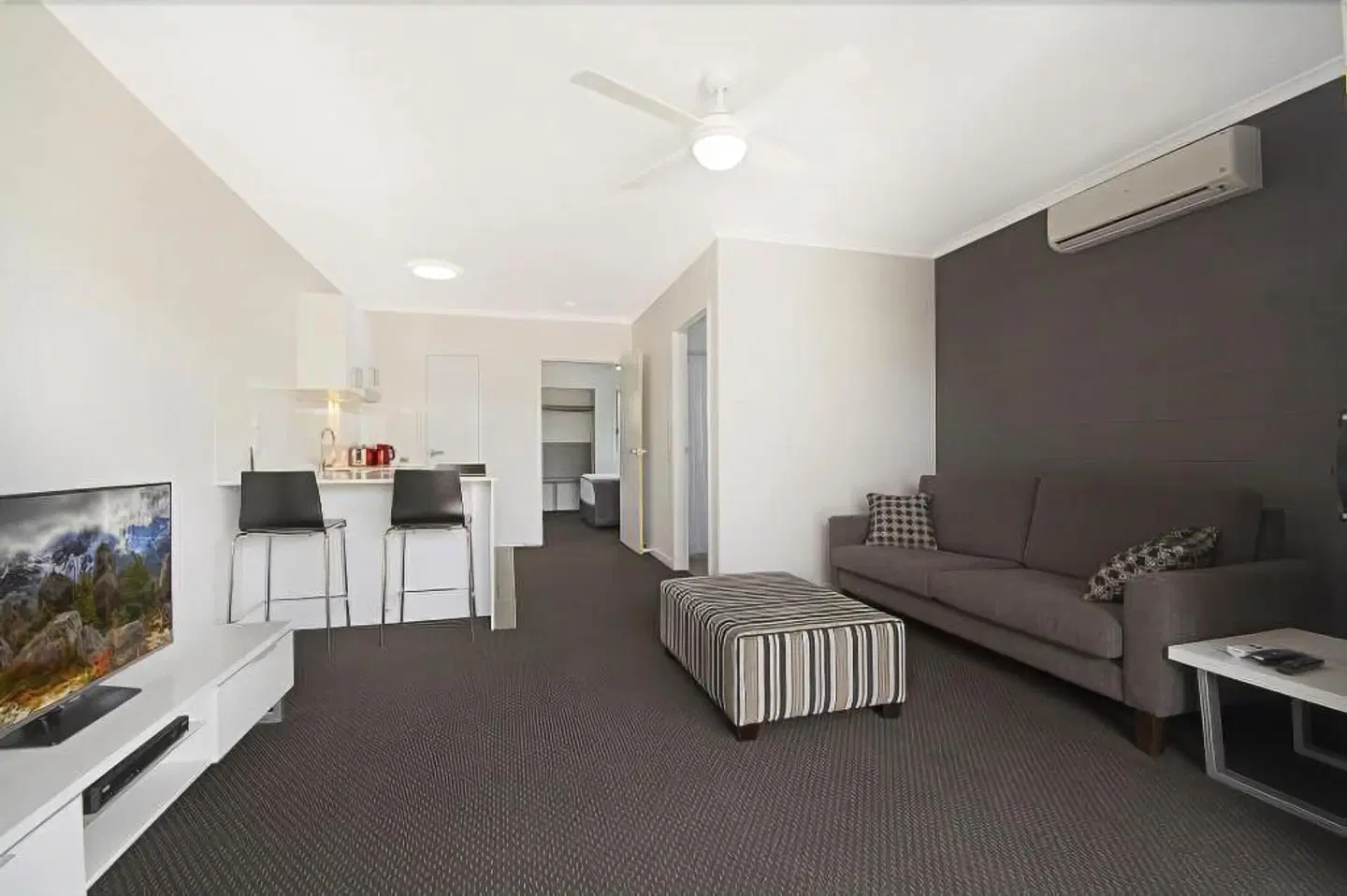 Cooroy Luxury Motel Apartments ROOM_EXAMPLE