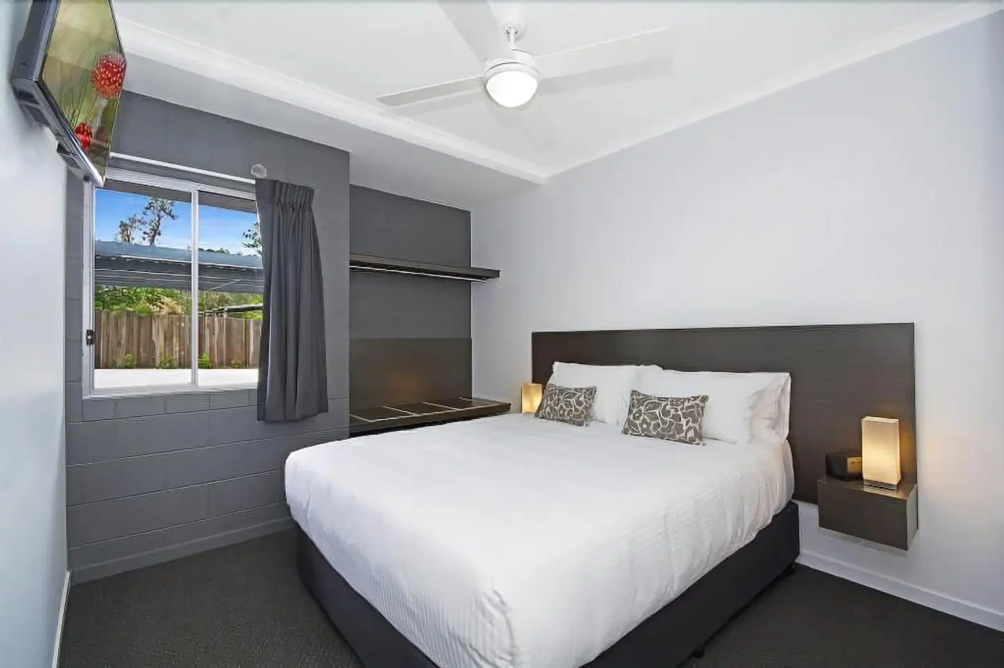 Cooroy Luxury Motel Apartments ROOM_EXAMPLE