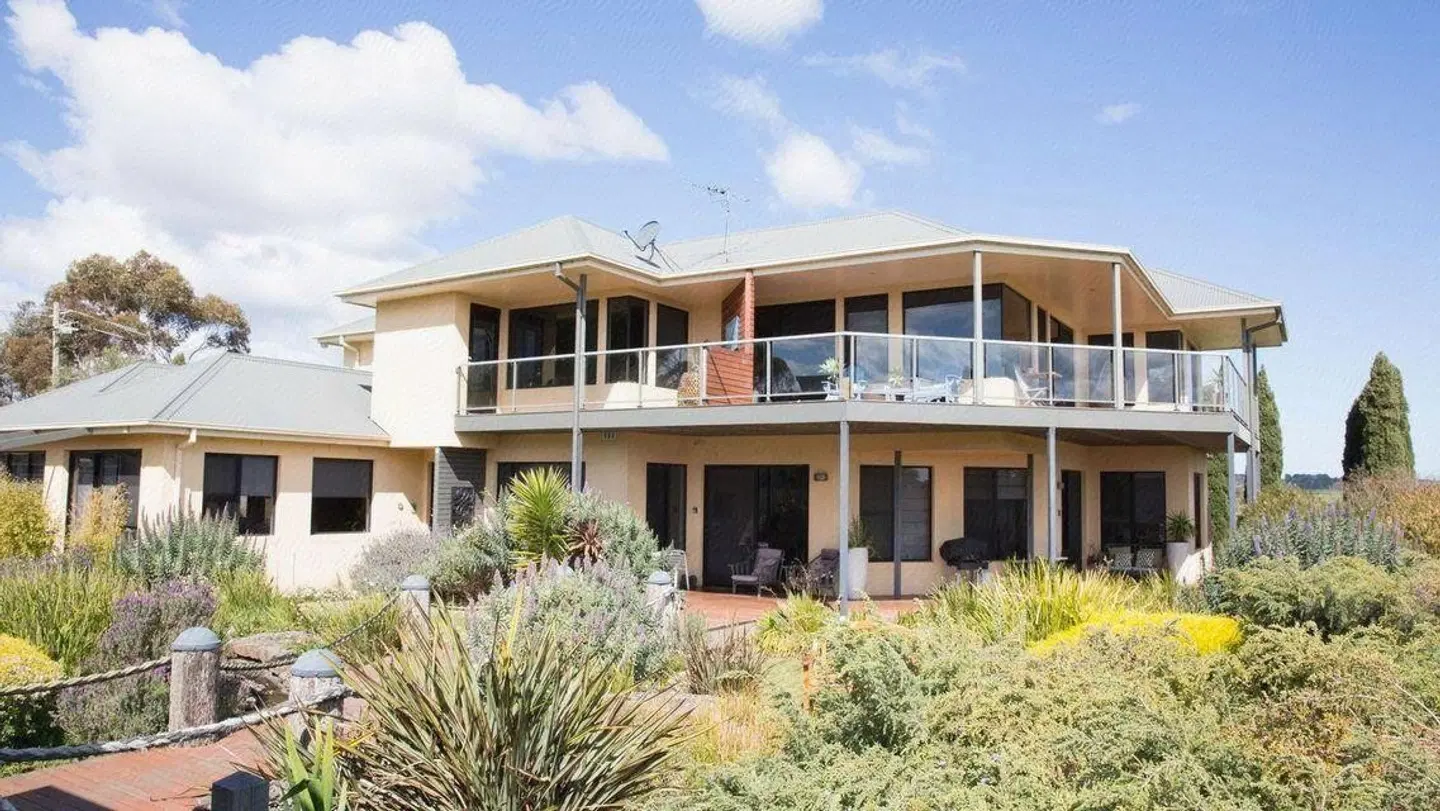 Hilltop Apartments Phillip Island EXTERIOR