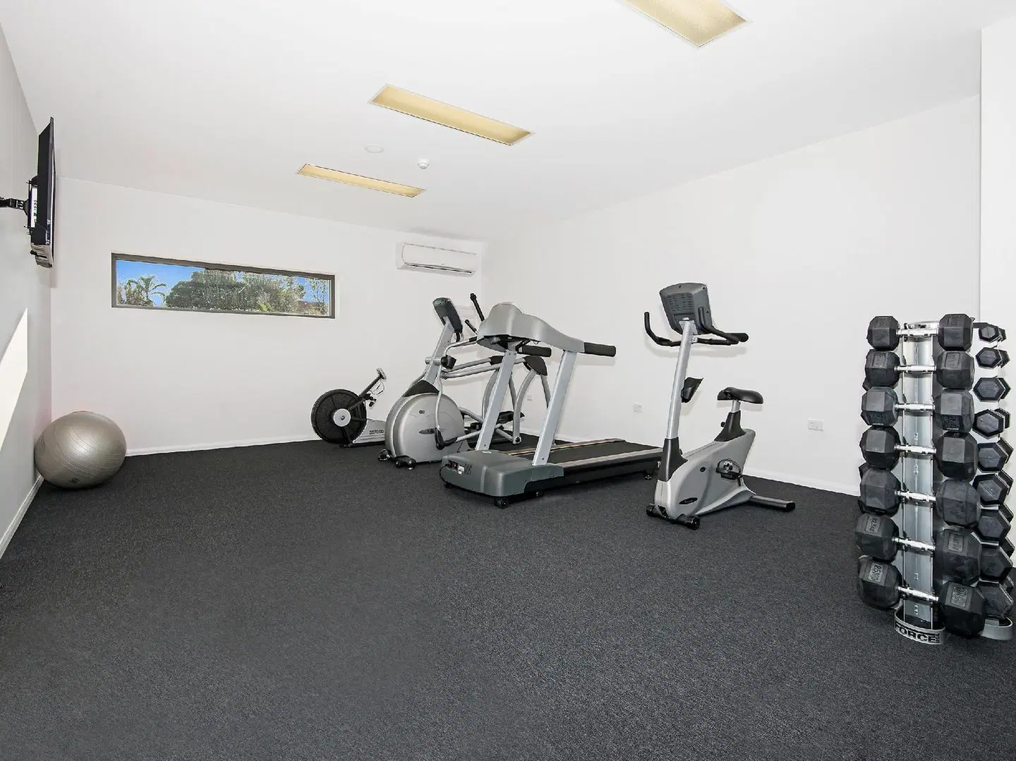 Allure Hotel & Apartments SPORTS_AND_LEISURE