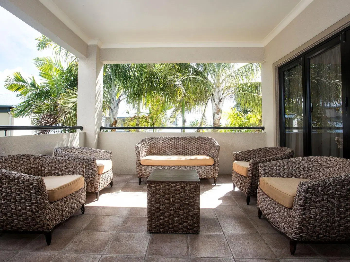 Coral Cay Resort LOUNGE_LOBBY