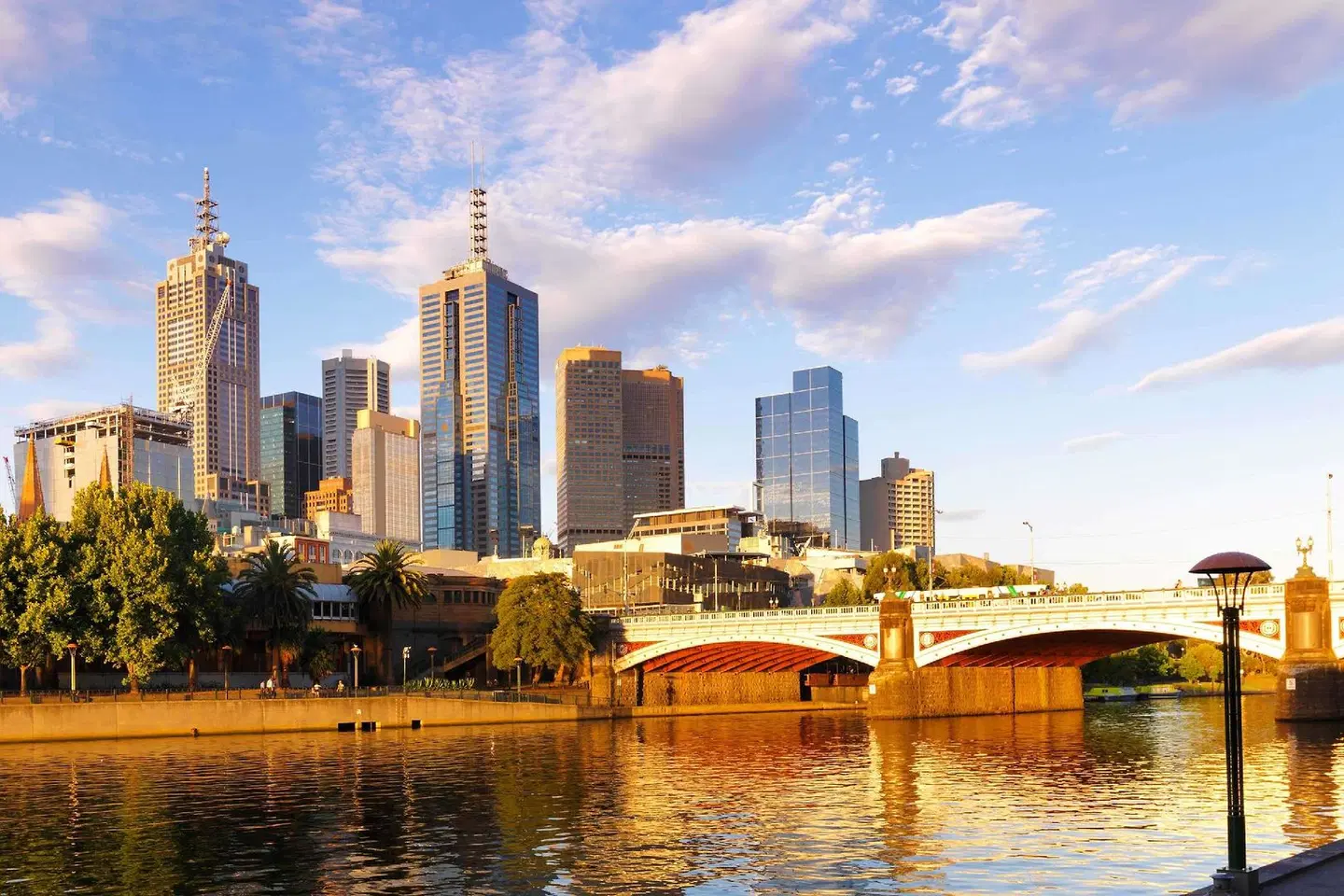Wyndham Hotel Melbourne EXTERIOR