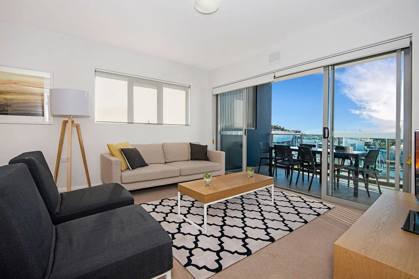 Allure Hotel & Apartments ROOM_EXAMPLE