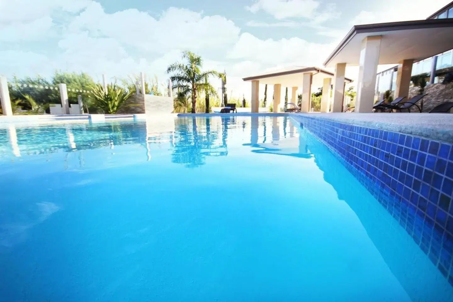 Swan River Hotel OUTDOOR_POOL