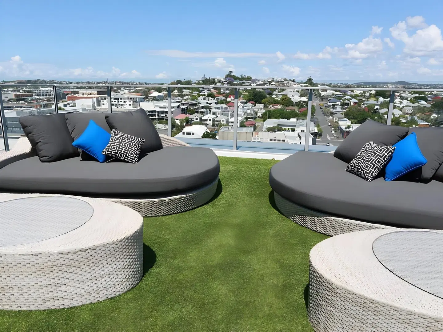 Alex Perry Hotel & Apartments Terrasse