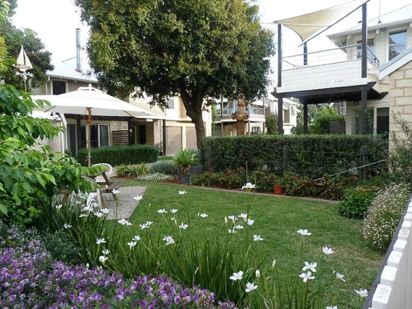 Seahaven Village Garten
