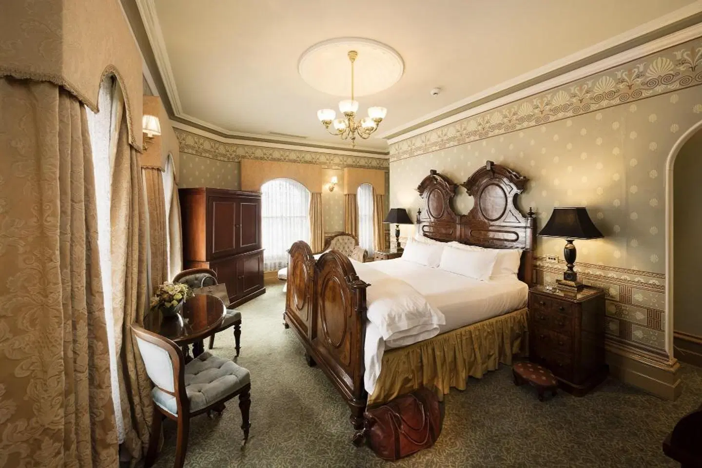Craig's Royal Hotel ROOM_EXAMPLE