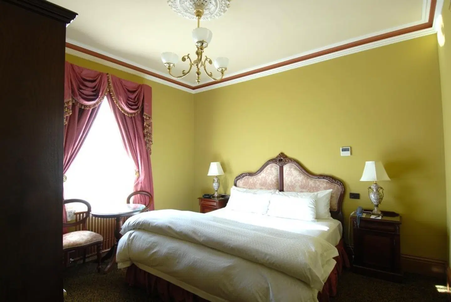 Craig's Royal Hotel ROOM_EXAMPLE