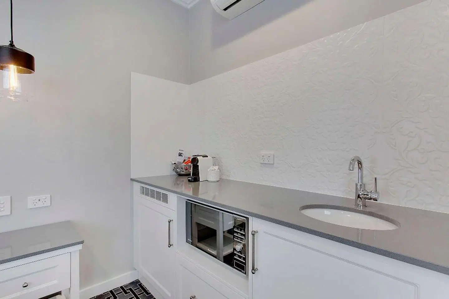 CH Boutique Hotel, Ascend Hotel Collection ROOM_EXAMPLE