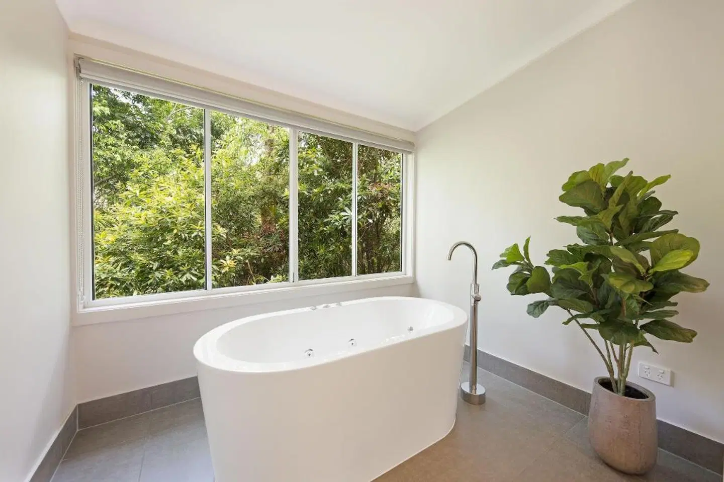 Clouds of Montville Badezimmer