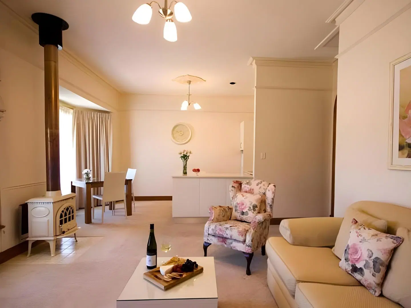 Brice Hill Country Lodge ROOM_EXAMPLE