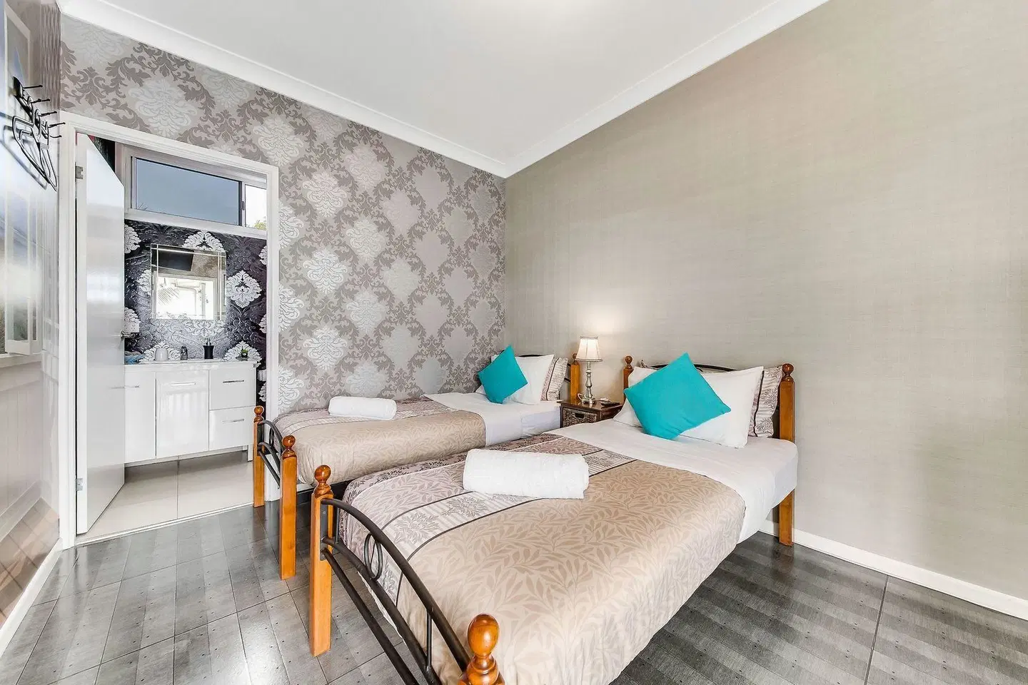 Coral Inn Yeppoon ROOM_EXAMPLE