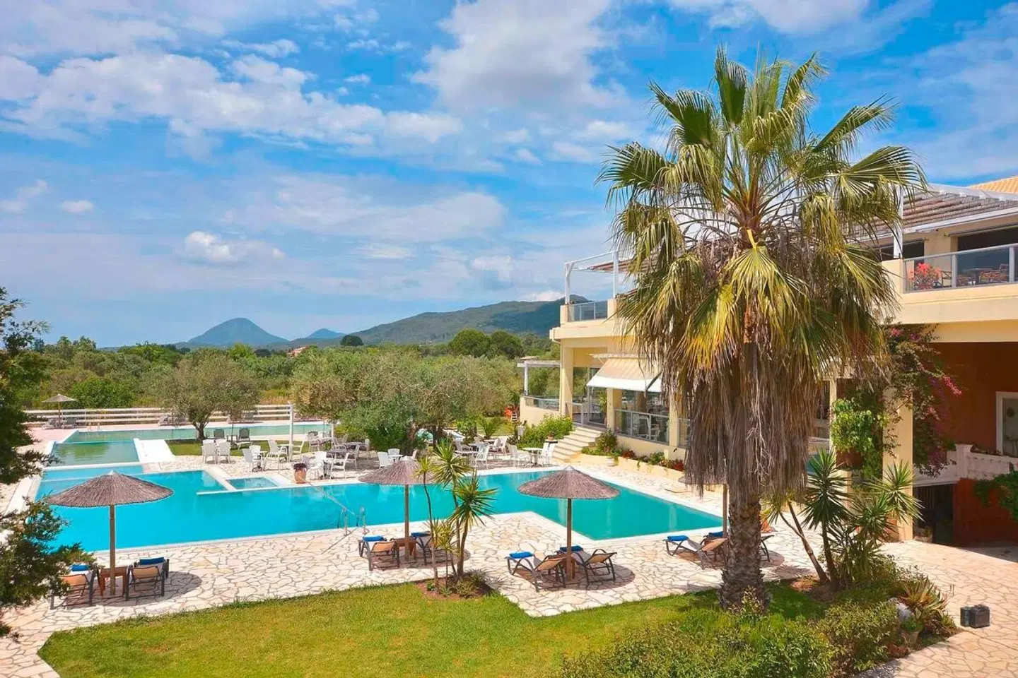 Likithos Hotel OUTDOOR_POOL
