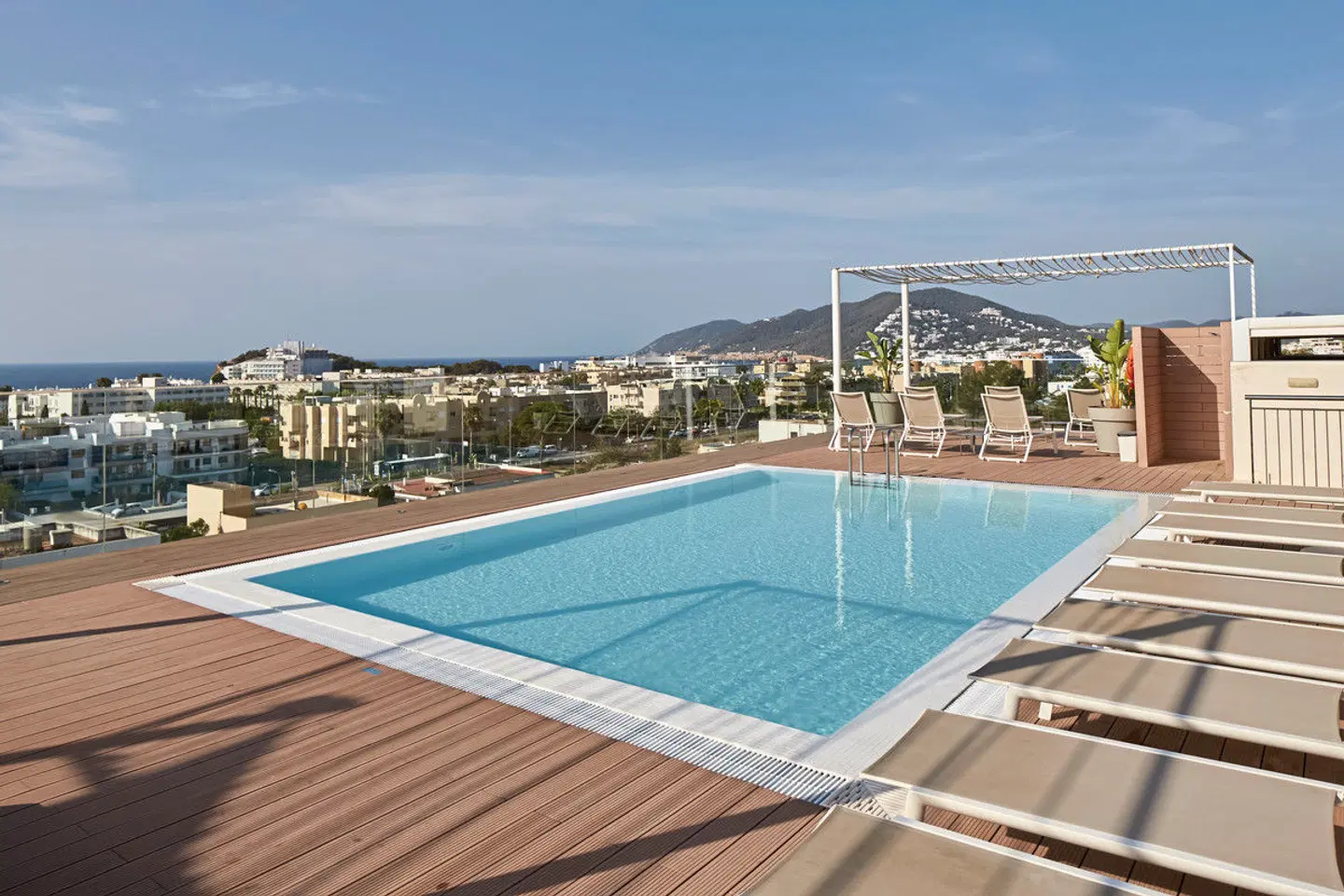Invisa Aparthotel Casa Luis OUTDOOR_POOL