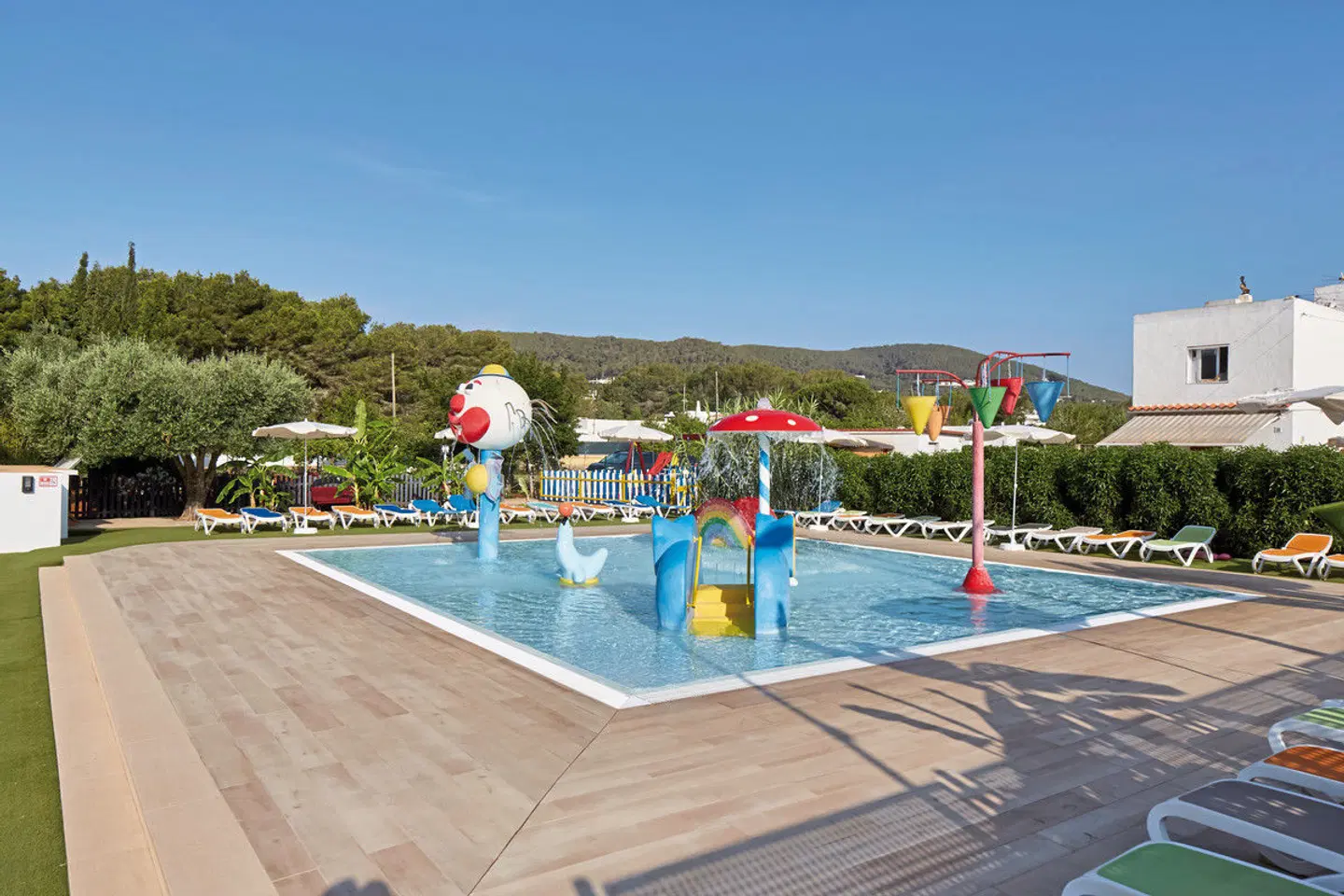 Invisa Aparthotel Casa Luis OUTDOOR_POOL