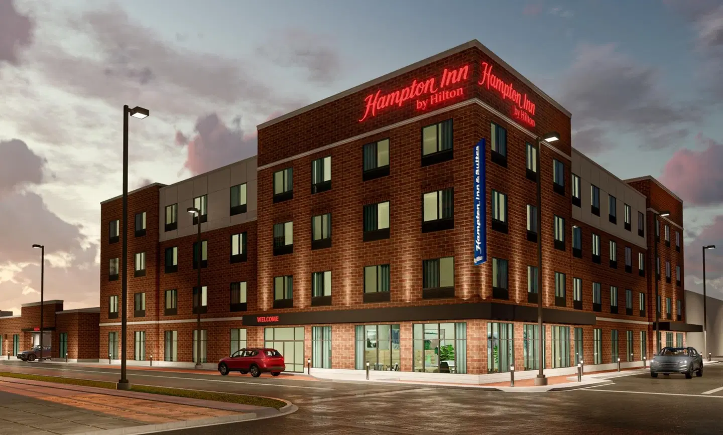 Hampton Inn by Hilton Manhattan Aggieville EXTERIOR