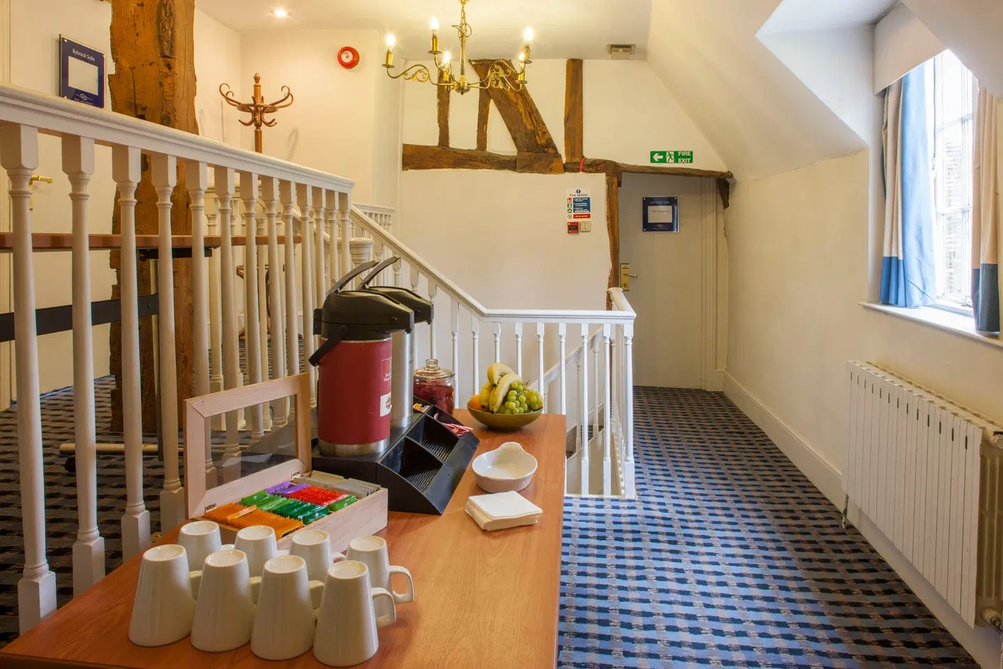 Holiday Inn Ashford Central by IHG LOUNGE_LOBBY