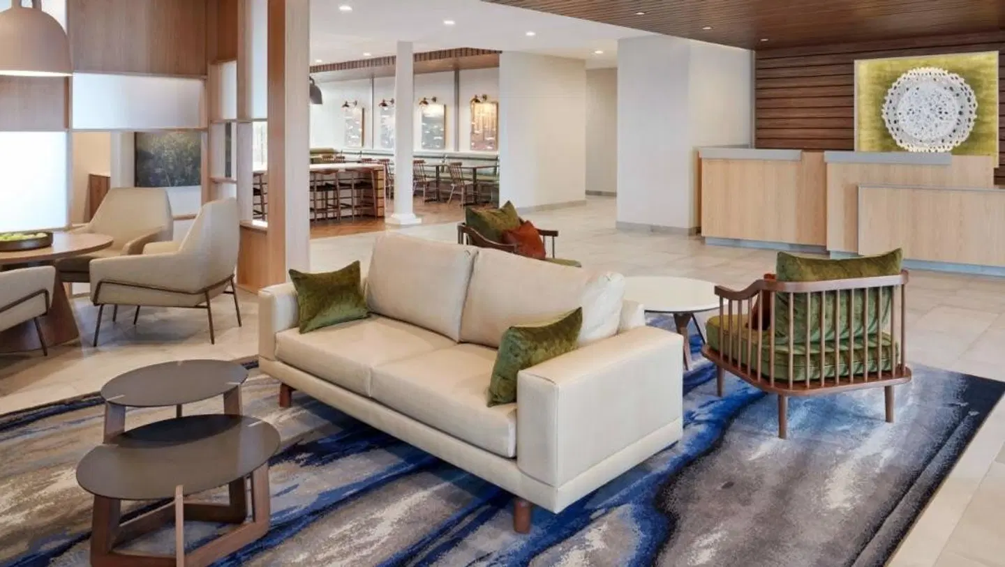 Fairfield by Marriott Inn & Suites Davenport LOUNGE_LOBBY