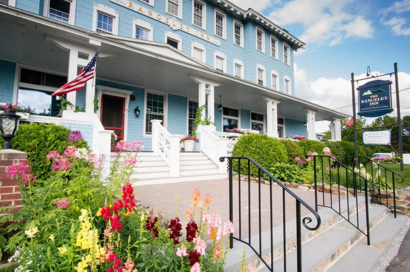 The Rangeley Inn EXTERIOR