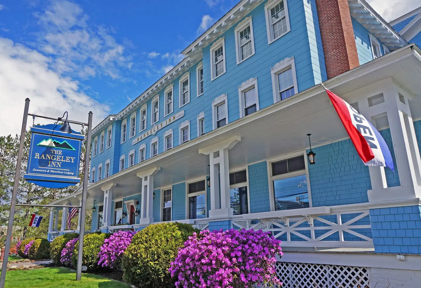 The Rangeley Inn EXTERIOR