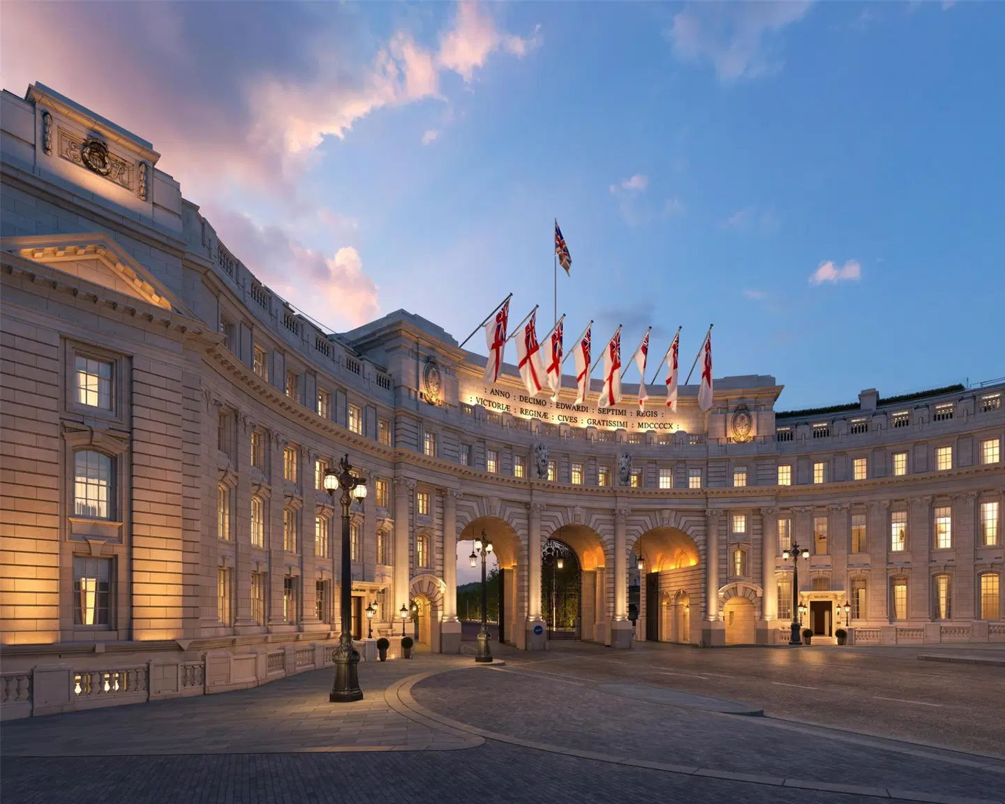 Waldorf Astoria London - Admiralty Arch EXTERIOR