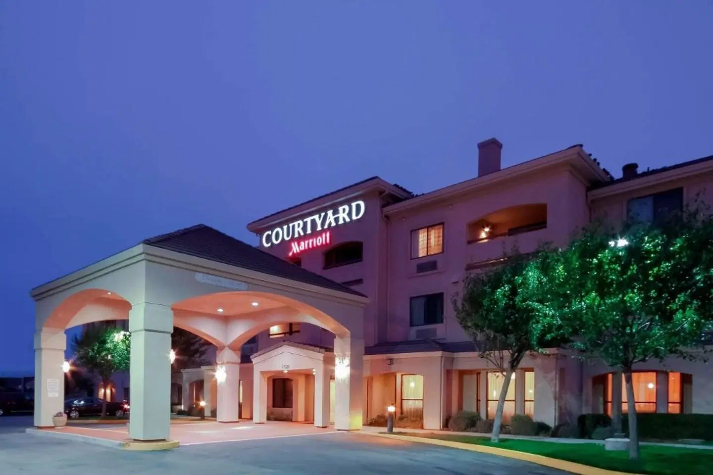 Courtyard By Marriott Salinas Monterey EXTERIOR