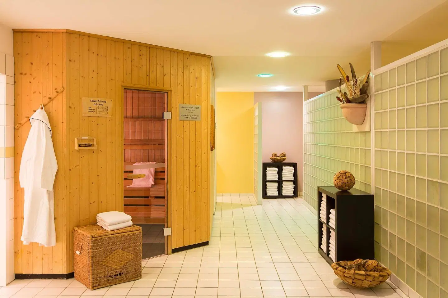 Lindner Congress Hotel Frankfurt HEALTH_BEAUTY